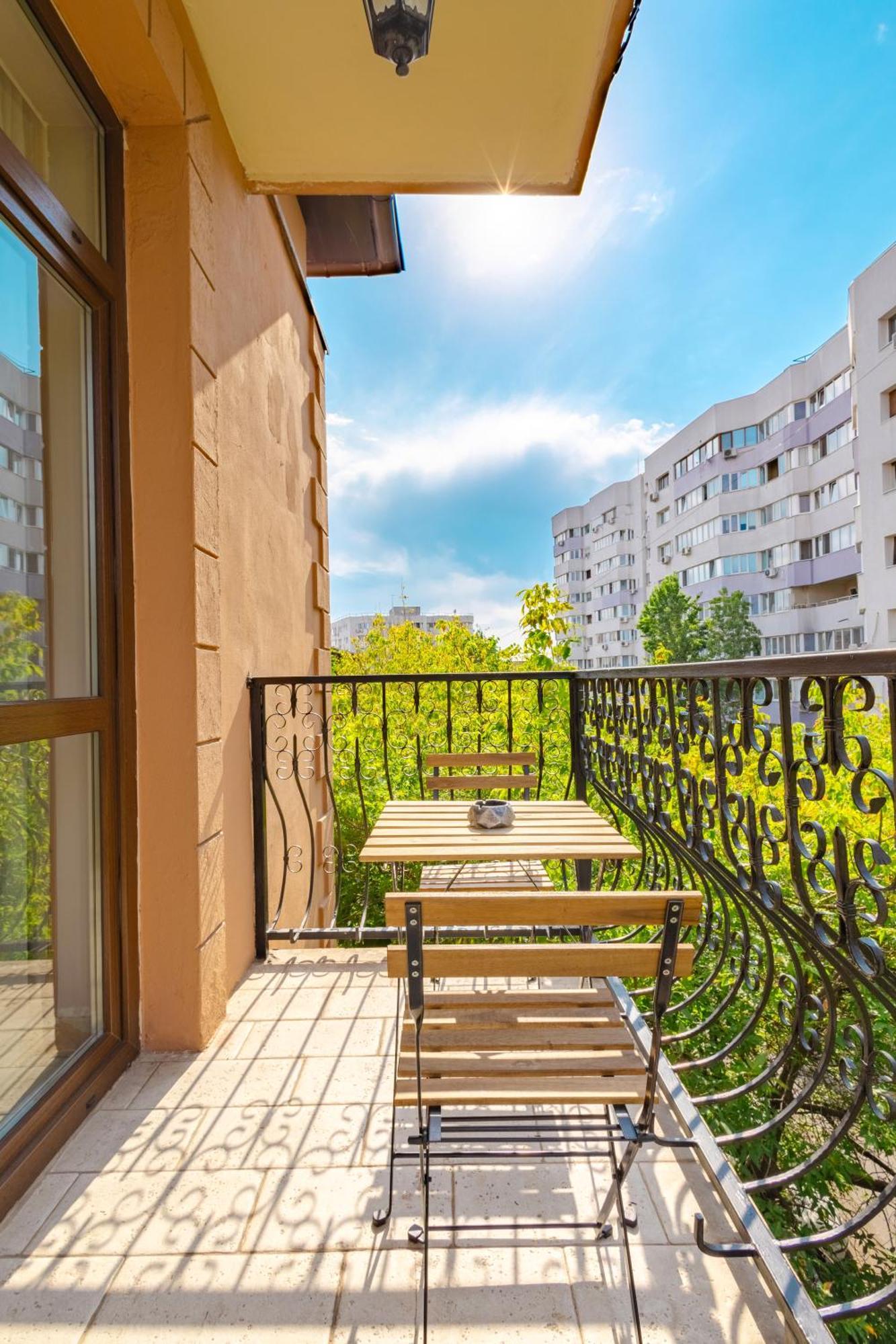 Piccolo Mondo By Citybookings Bucareste Exterior foto